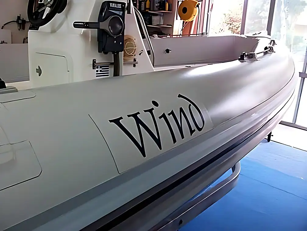 Αλλαγή κυματοθραύστη σε φουσκωτό σκάφος Wind, μετά